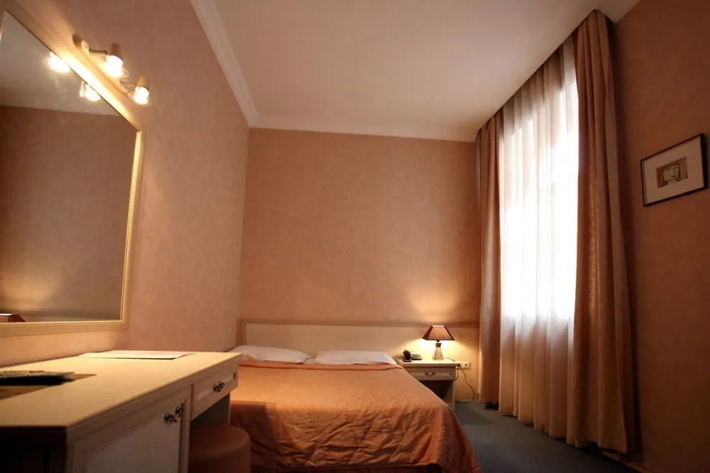 ****  Sharden Hotel Tiflis Gürcistan