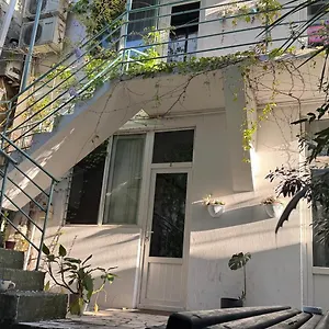 https://shapatava-aparthotel.batumihotels.net